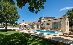 Villas Sv. Lovrec By Istarski Dvori